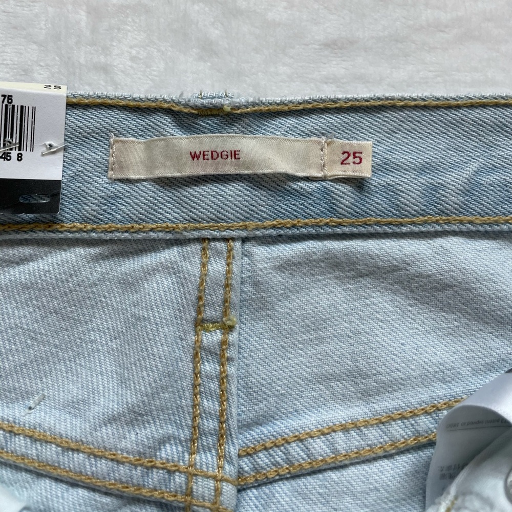 ❗️LAST CHANCE❗️ NWT Levi’s Wedgie Icon Ankle Jeans - Picture 11 of 14